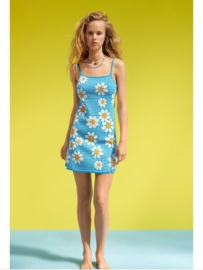 NWT Zara Blue Floral Daisy Knit Mini Dress